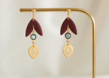 Burgundy leaf