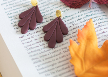 Burgundy leaf