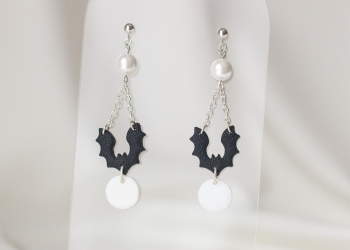 Halloween bat earrings