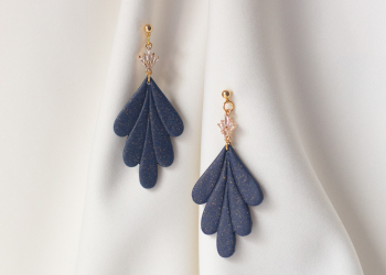 Navy leaf